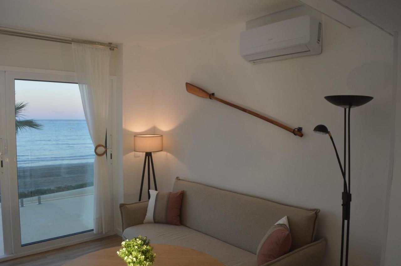 Excepcional Amanecer Al Borde De Playa Y Mar, En Roquetes Appartement *