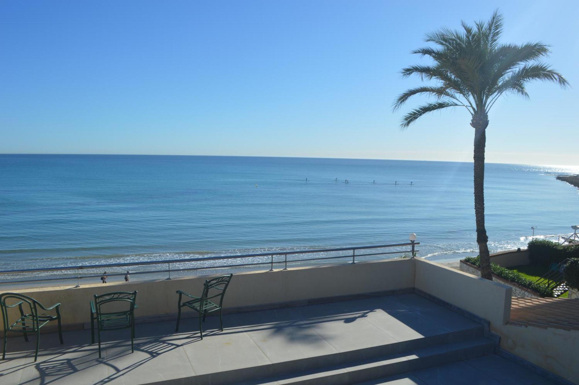 Apartament Excepcional Amanecer Al Borde De Playa Y Mar, En Roquetes Alicante