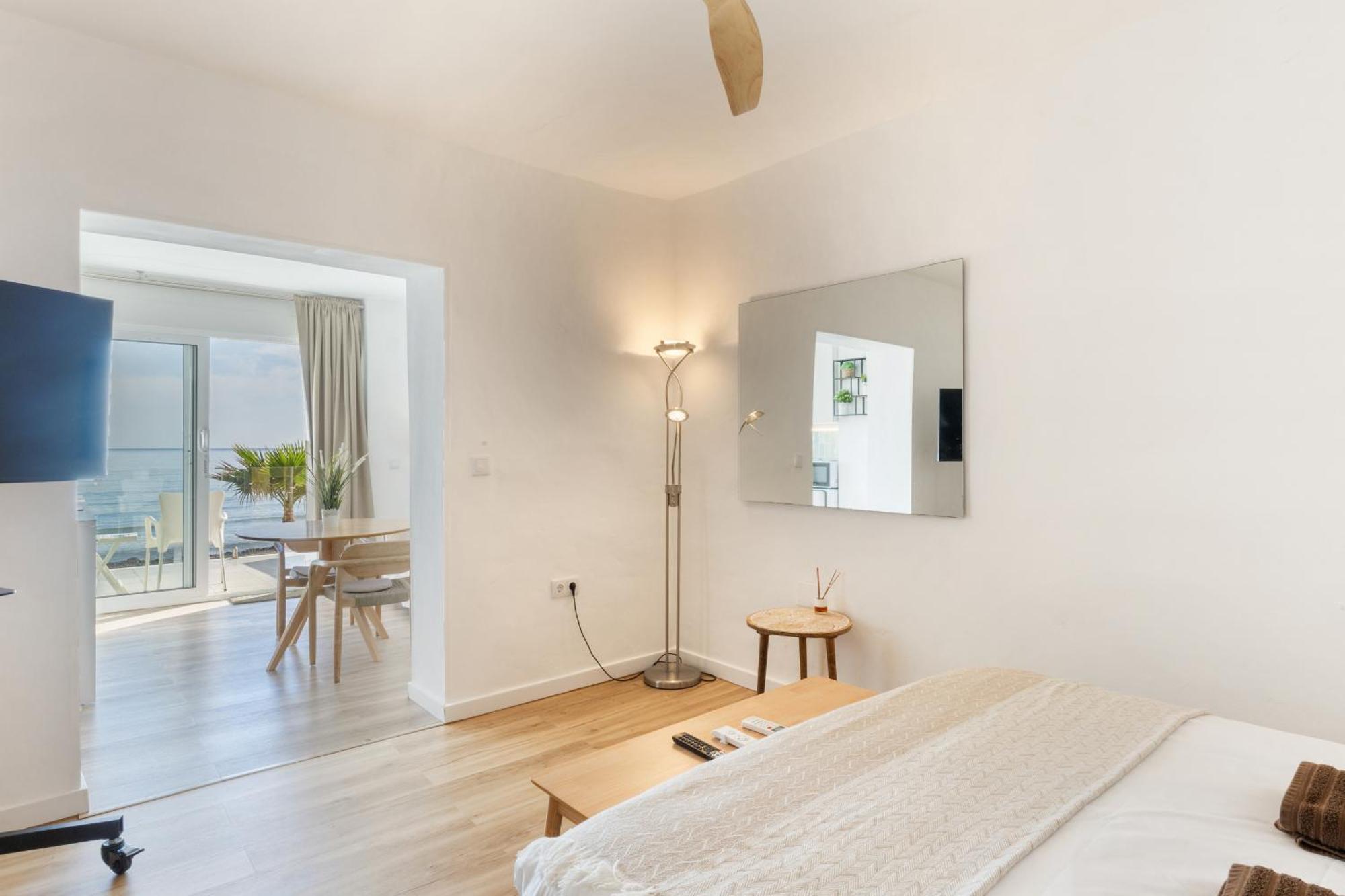 Excepcional Amanecer Al Borde De Playa Y Mar, En Roquetes Appartement *