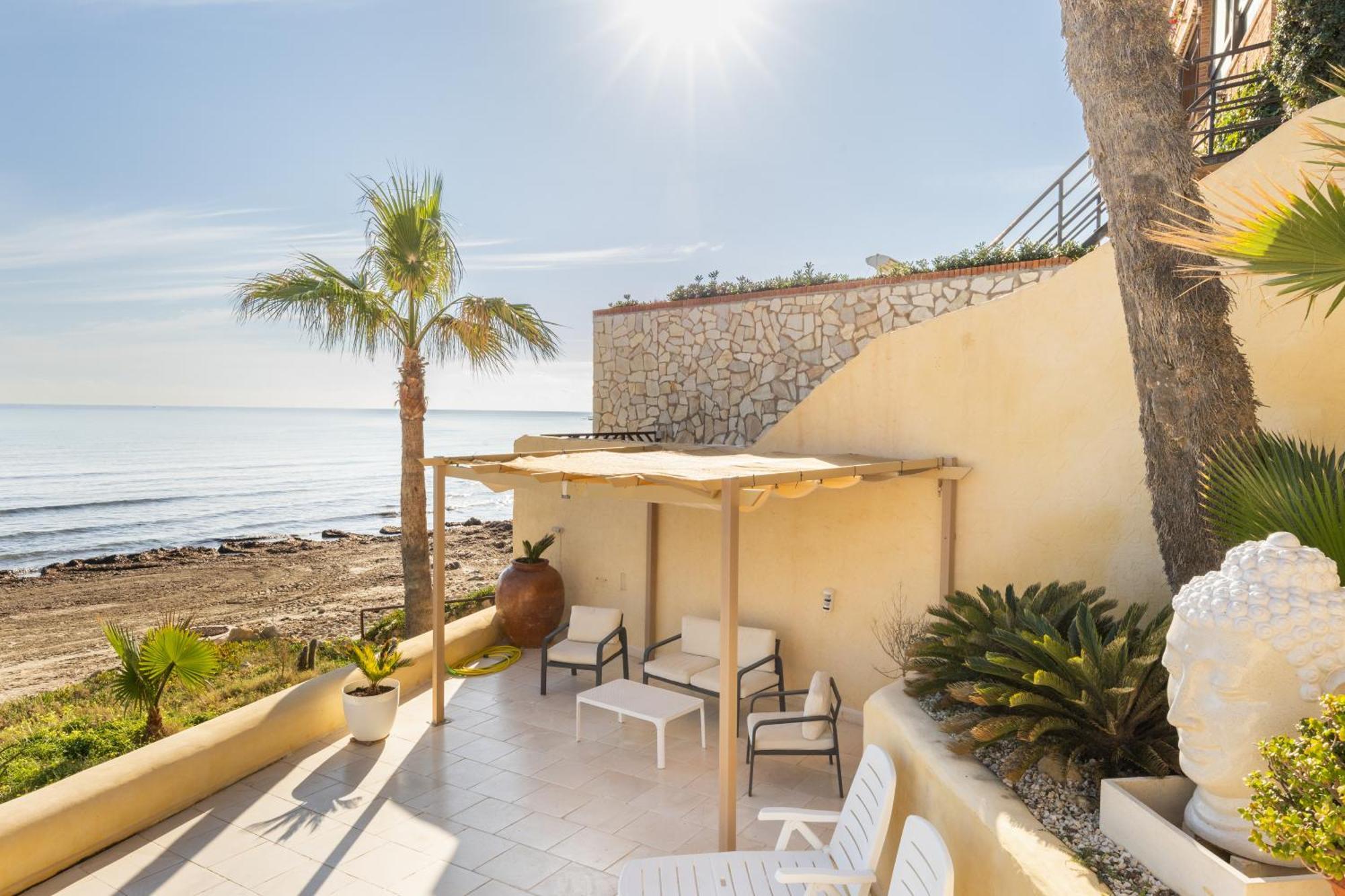 Excepcional Amanecer Al Borde De Playa Y Mar, En Roquetes Appartement *